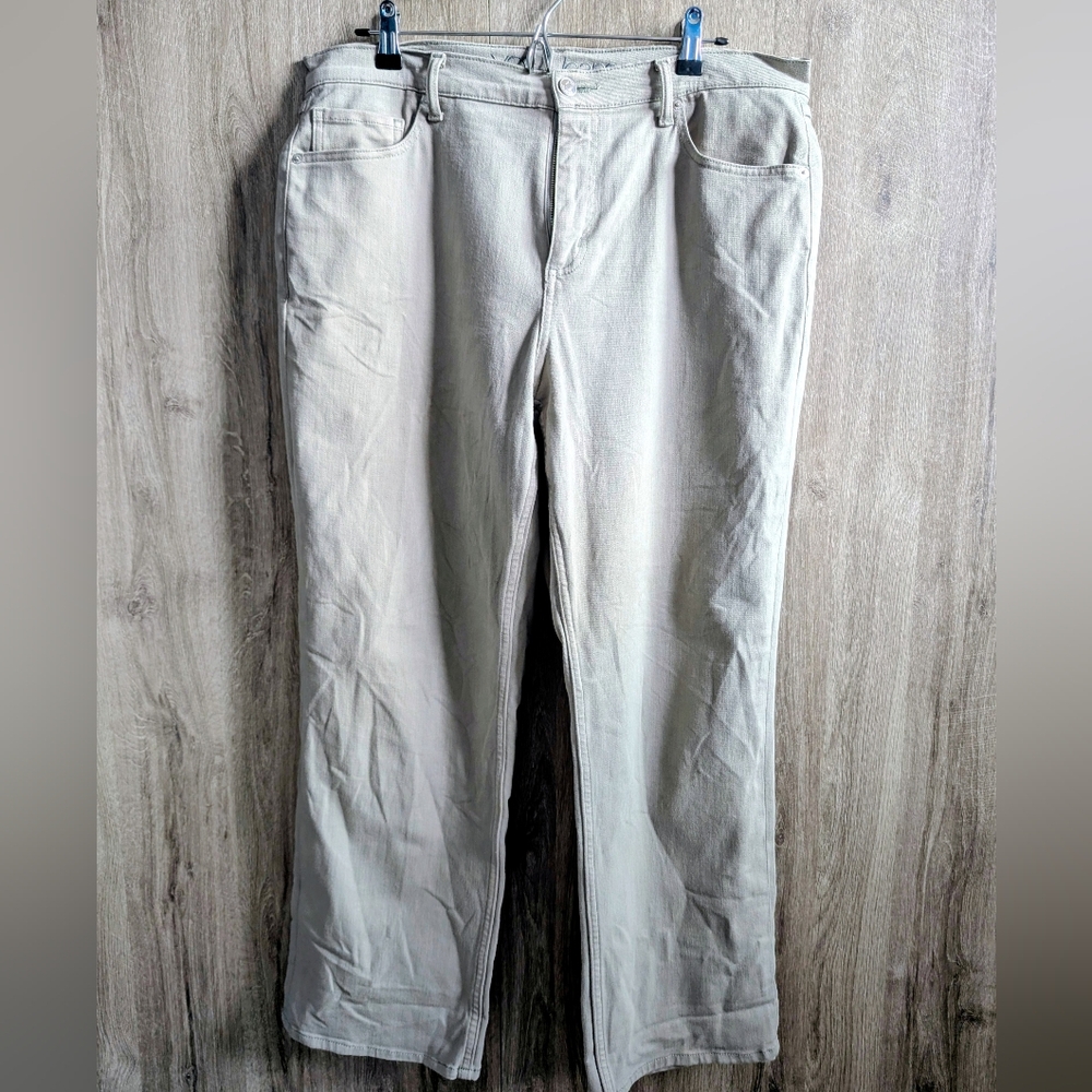 Moss Green Cropped Straight-Leg Jeans